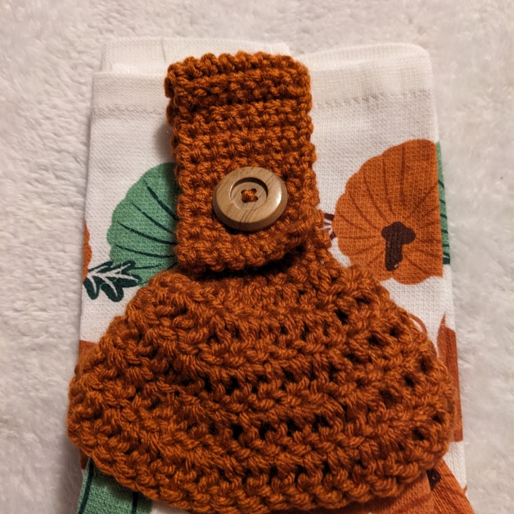 Fall Kitchen Towel Topper - Picture 3 of 5